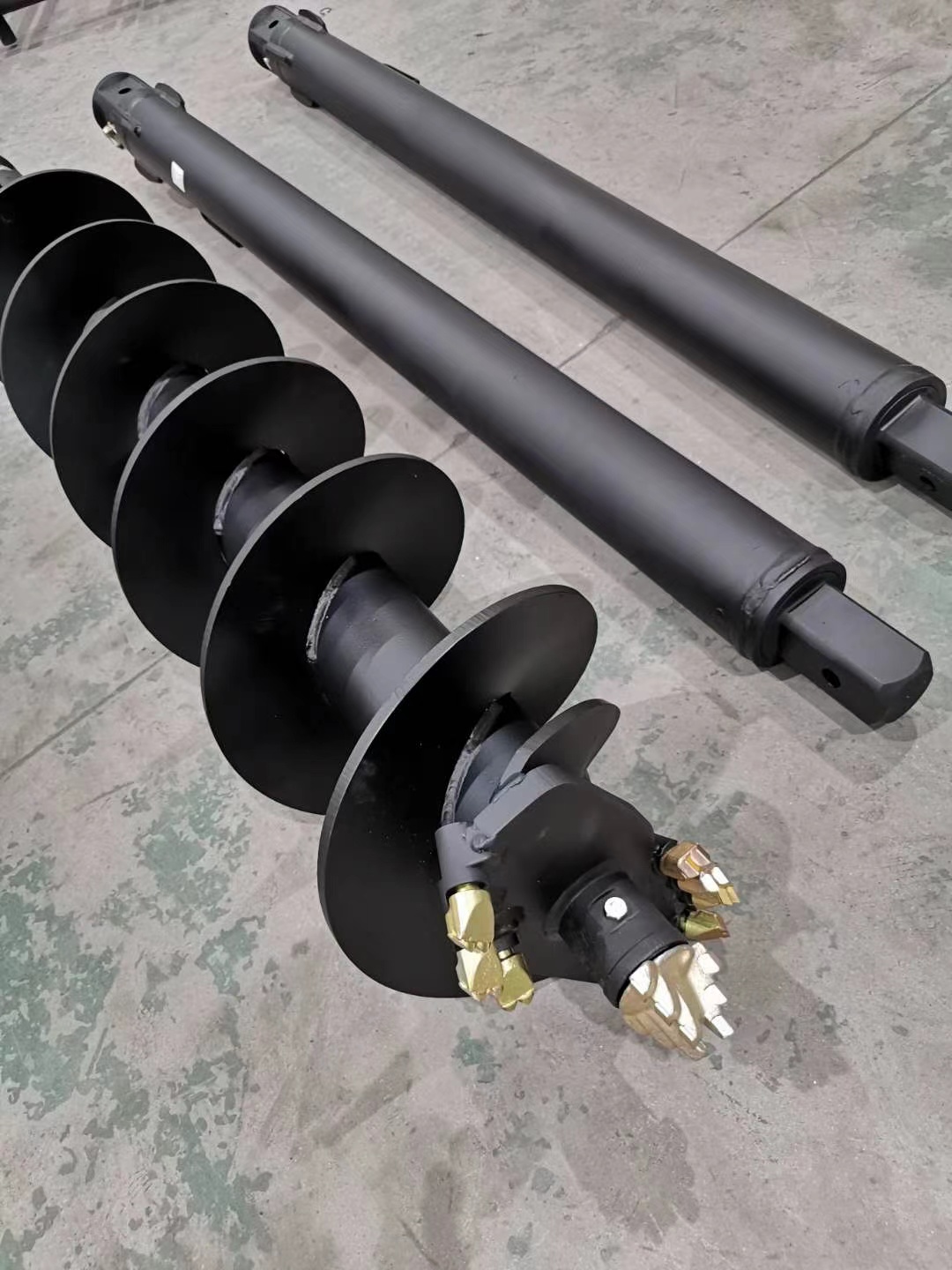 Wiertnica hydrauliczna DHG-450 – Auger Drill Attachment recenzja i cena